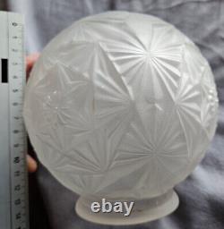 2 Art Deco Globes signed SONOVER in frosted molded glass for a 1930 lamp luminaire.