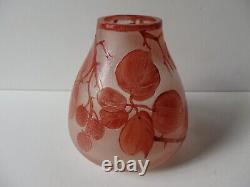 ART DECO PATE DE VERRE VASE signed MODA for DAUM FROSTED MULTI LAYER CRYSTAL ARTISTRY