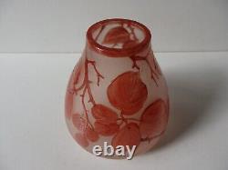 ART DECO PATE DE VERRE VASE signed MODA for DAUM FROSTED MULTI LAYER CRYSTAL ARTISTRY