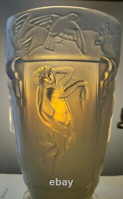 ART DECO VASE signed SABINO 1930 OPALESCENT THE DANCE in the spirit of LALIQUE or ETLING