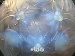 Ancient superb bird-themed basin, opalescent glass, unsigned Art Deco chandelier