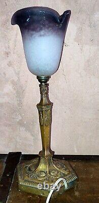 Art Deco Lamp In Bronze And Tulip In Glass Pate Sign Rethondes
