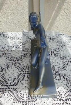 Art Deco Statue of Diana the Huntress, stamped and signed, 50 cm and over 5 kg