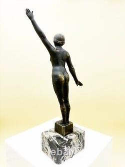 Art Deco bronze sculpture signed C. MAIRE