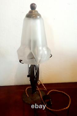 Art Deco lamp signed Dégué