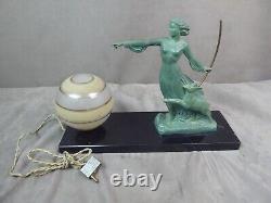 BEAUTIFUL ART DECO LAMP DIANE THE HUNTRESS. Signed A. VERHEZE