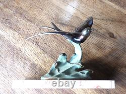 Beautiful Swallow Bird Statue in Regule with Marble Art Deco Base, Unsigned