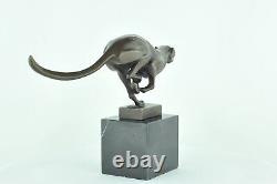 Bronze Statue: Cheetah Animalier in Art Deco Style, Art Nouveau Bronze Signed