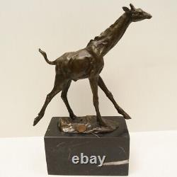 Bronze Statue of a Giraffe in Animalier Style Art Deco and Art Nouveau Style Signed in Bronze