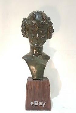 Bust Of Young Nymph. Bronze Art Deco Beautiful Green Patina Signed Schmitt