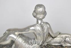 D H Chiparus, Women Sitting In Barzoi, Silver Bronze Signed, Art Deco, Xxth Century