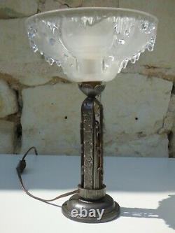 Lamp Art Deco 1920 1930, Forged Iron Base And Globe Signed Ezan