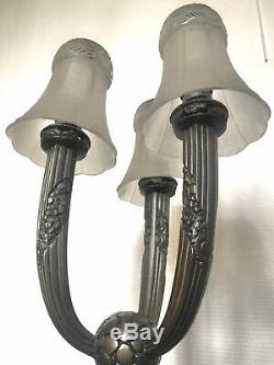 Lamp Art Deco 3 Arms Signed G. Limousin, Regulates And Tulips In Glass Satin