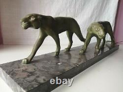 Large Art-deco Sculpture Of Two Panthers In Cast Iron Of Art Signed M Font