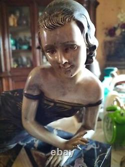 MAGNIFICENT ART DECO WOMAN STATUE 1930 IN REGULE signed URIANO DISPLAY OBJECT