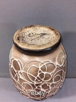 Ovoid ceramic vase by Louis Dage in Art Deco style signed underneath, spaghetti decoration