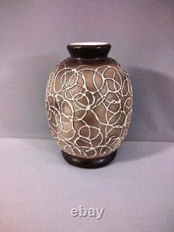 Ovoid ceramic vase by Louis Dage in Art Deco style signed underneath, spaghetti decoration