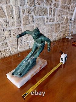 REGULATED ALPINE SKIER ART DECO SIGNED LIMOUSIN (Jacques Limousin sculptor)