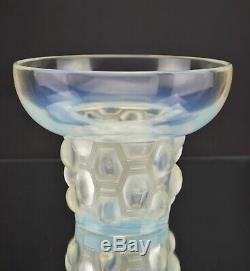 - René Lalique Vase Big Beautreillis Opalescent Glass 1927 Art Deco Signed