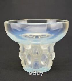 - René Lalique Vase Big Beautreillis Opalescent Glass 1927 Art Deco Signed