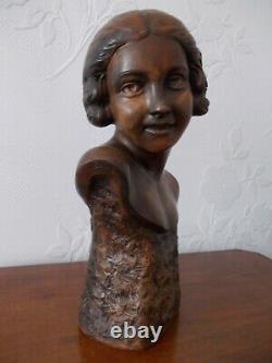Sculpture Art Deco Woman's Bust Terre Cuite Signed P. Dumont (1920-1987)