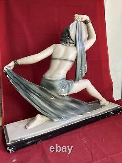Sculpture of a reclining woman in Art Deco style by Salvatore Melani