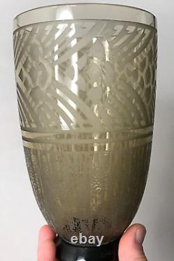 Signed acid-etched Daum vase, Art Deco period, antique vintage