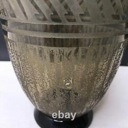 Signed acid-etched Daum vase, Art Deco period, antique vintage