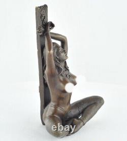Solid bronze pin-up sculpture in sexy Art Deco Style Art Nouveau.