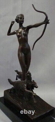 Statue Sculpture of Diana the Huntress Artemis Nude in Art Deco Style Art