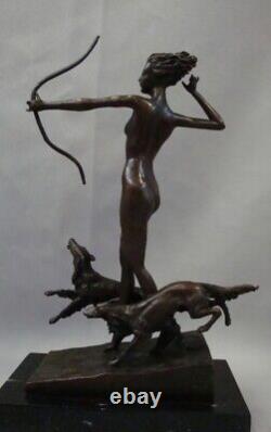 Statue Sculpture of Diana the Huntress Artemis Nude in Art Deco Style Art