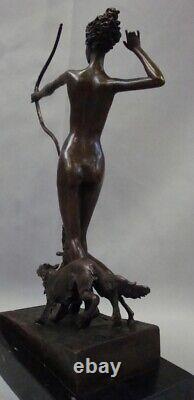 Statue Sculpture of Diana the Huntress Artemis Nude in Art Deco Style Art