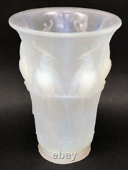 Sublime OPALESCENT Art Deco VASE with PARROTS signed VERLUX No LALIQUE SABINO ETLING