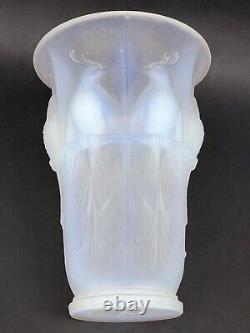 Sublime OPALESCENT Art Deco VASE with PARROTS signed VERLUX No LALIQUE SABINO ETLING