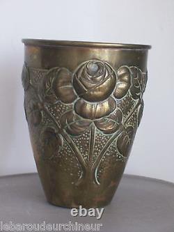 Very Beautiful Vase Art Deco Art Nouveau Signed
