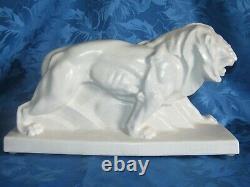 09g2 Ancienne Statue Lion Blanc Faience Craquelee Art Déco Signée Made In France