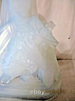 ANCIEN VEILLEUSE ART DECO VERRE OPALESCENT signée ETLING -BUSTE St THERESE