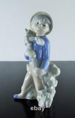 Anciene Statuette Garçon Porcelaine Barbotine Rex Valencia Spagne Signe Art Deco