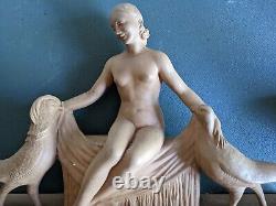 Ancienne sculpture art déco femme aux faisans signée patine terre cuite