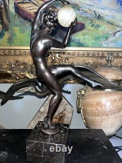 Briand / Marcel Bouraine Danseuse au ballon, sculpture d'époque art déco Signée