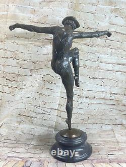 Bronze Sculpture Après Chiparus Peint Art Déco Femelle Robe Signée Décorative