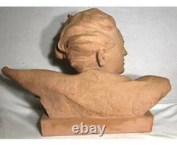 Buste De Jean Mermoz Tres Rare. Terre Cuite. Art Deco Annee 30 Signe Gibert