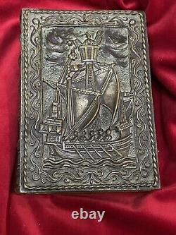Coffret en bronze signé max le verrier boite livre trompe l'oeil livre secret