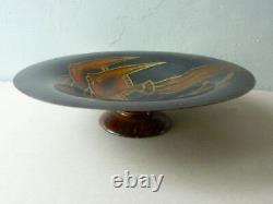 Coupe sur pied en cuivre signée L Gerfaux, décor poissons, dinanderie Art Deco