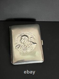 Etui à cigarettes Art Déco ouvrier au marteau argent signé et poinçonné