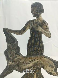 Femme Aux Lévrier En bronze argenté Signée Nisoul Art déco max le verrier 1930