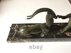 Femme à lantilope sculpture SIGNée de FAYRAL Art Déco