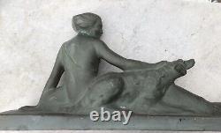 Grande Sculpture Art Deco Femme avec Chien Terre Cuite Signé Melani