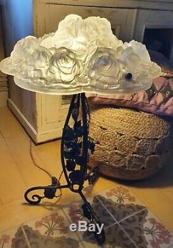 Grande lampe champignon art déco art nouveau pied fer forgé vasque signée
