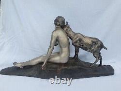 Grande sculpture art deco en bronze A. MORLON femme nue au cabri statue 79cm